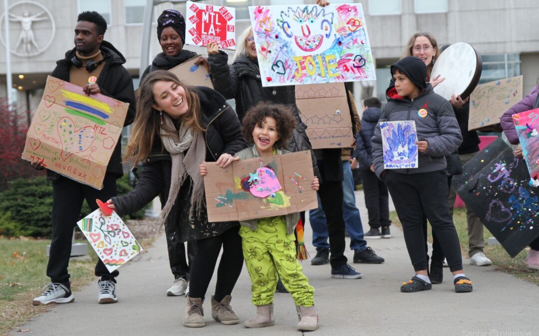 Atelier de création de pancartes joyeuses
